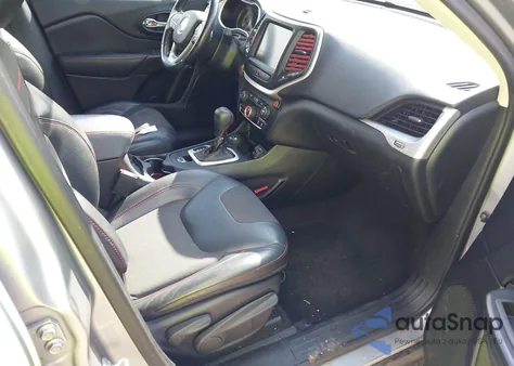 2015 Jeep Cherokee Trailhawk из США, поврежденный, VIN 1C4PJMBS7FW778755